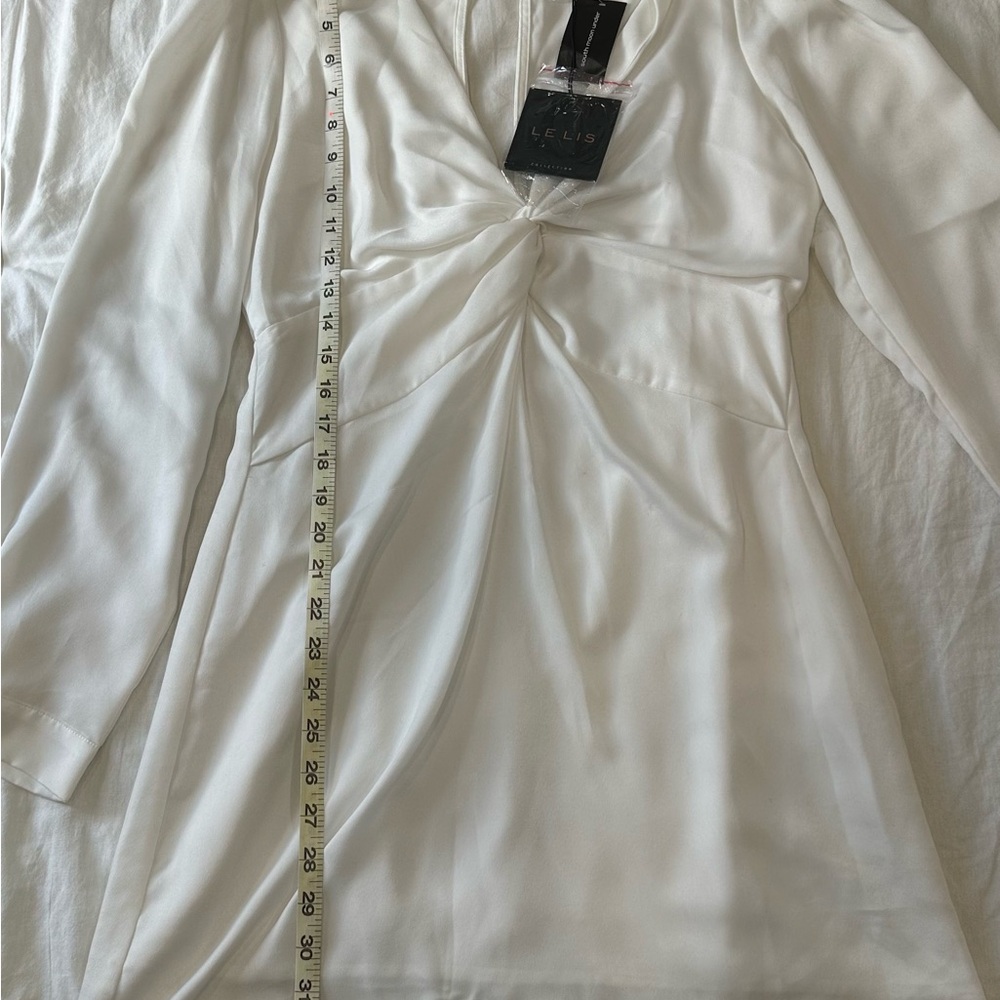 Le Lis White Long Sleeve Dress size L - Picture 9 of 12